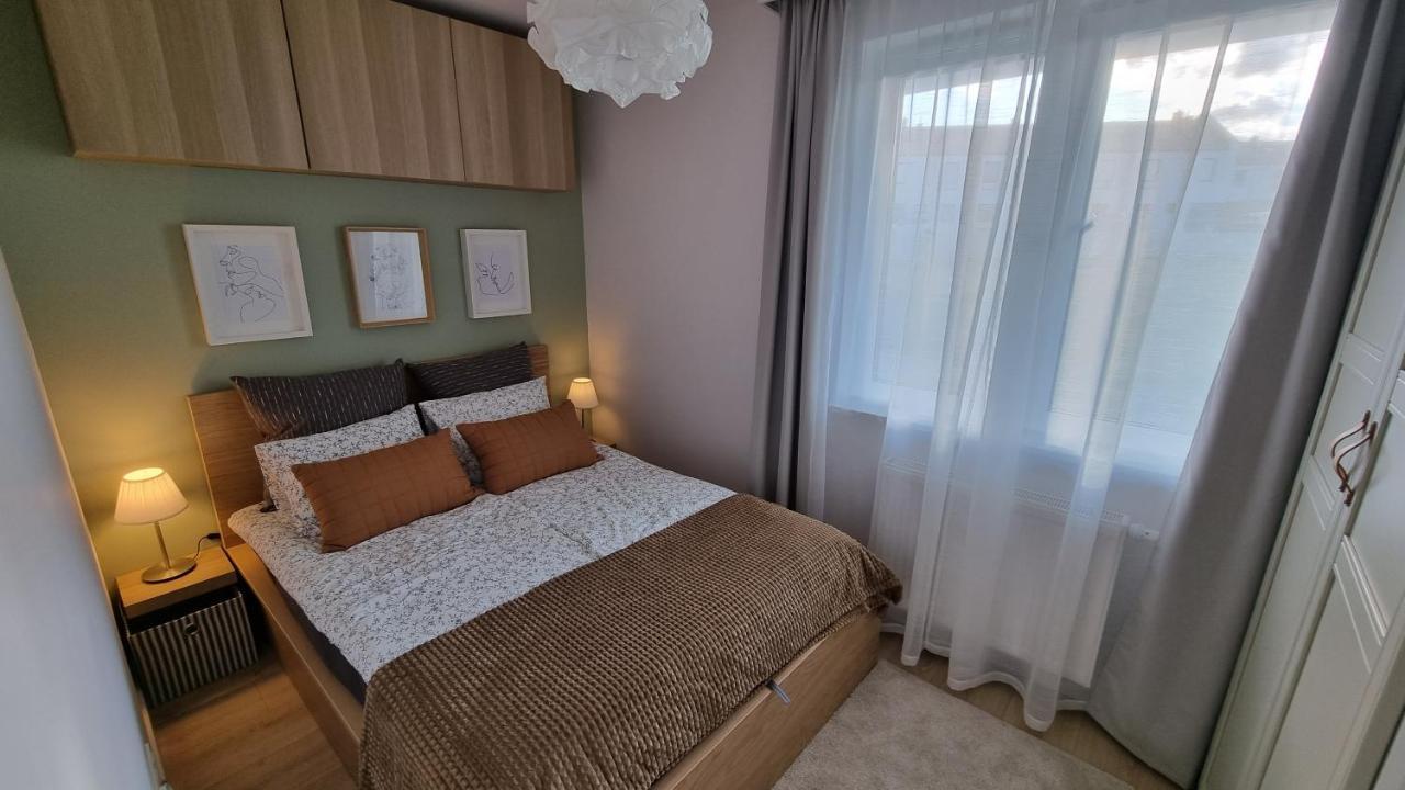 Apartament Mlody Gdansk - Bezplatny Parking, Mocne Wifi, Dobre Polaczenie Z Lotniskiem מראה חיצוני תמונה